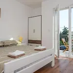 House Tina 4* Sveti Filip i Jakov