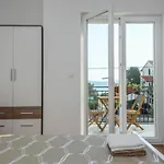 Pensionat House Tina 4*